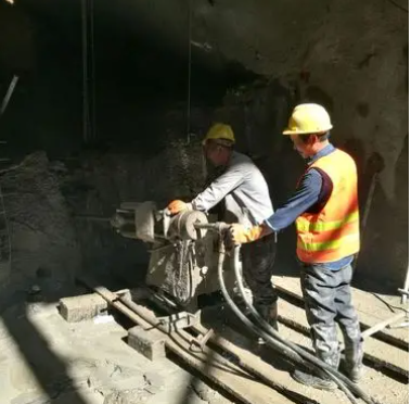 托克逊水下抗分散灌浆料特点 水下不分散注浆料介绍